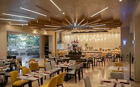 Crowne Plaza San Salvador, an IHG Hotel